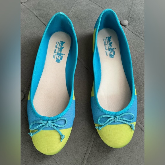Coach and Four Green & Blue Lindsay Flats Size 9.5 - Picture 2 of 6